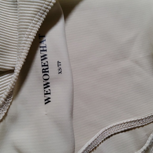 WEWOREWHAT SCOOP BODY SUIT Size XS - Picture 5 of 7